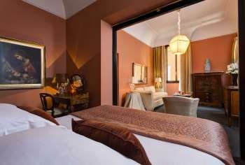 Five-star-hotel-in-central-Rome-Starhotels-Hotel-d-Inghilterra-Roma-Junior-Suite-2.d639471228b8c7ab6eb81b934bee4cbe_16-07-2020-225941.jpg