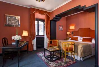 Luxury-hotel-in-central-Rome-Starhotels-Hotel-d-Inghilterra-Roma-Deluxe-Room-4.d639471228b8c7ab6eb81b934bee4cbe_16-07-2020-225944.jpg