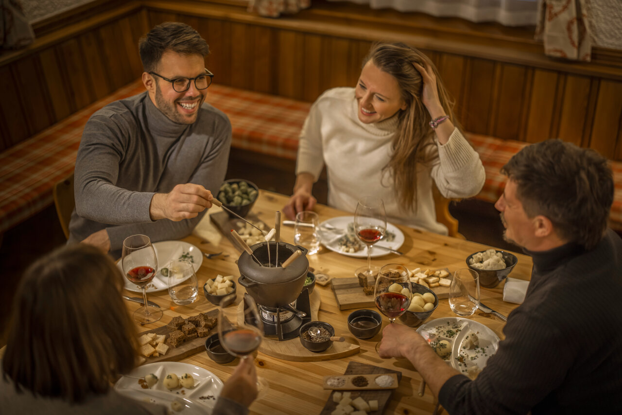 1649939756_Valamar_Obertauern_Hotel_Fondue_Room_05_thumbnail_w1280_07-11-2023-114718.jpg