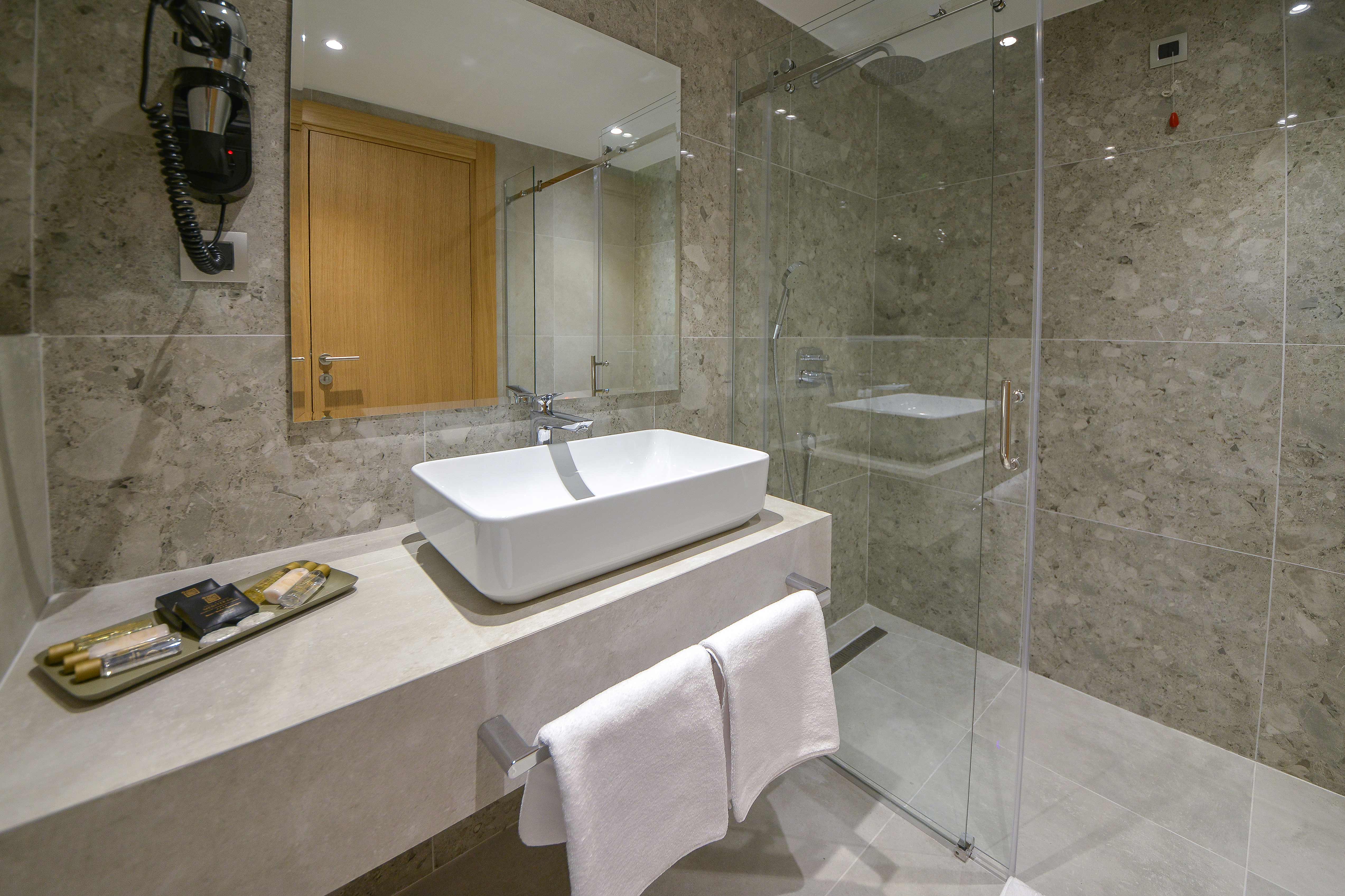 Superior rooms - with balcony 03_27-04-2026-164635.jpg